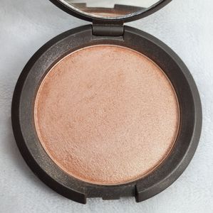Becca Cosmetics Rose Gold skin perfector